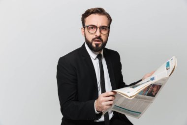 Görüntü yakın çekim sui giyen Office ciddi ciddi adam