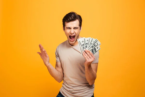 Retrato de un joven feliz —  Fotos de Stock