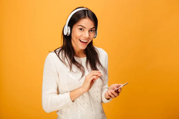 Portrait of a happy young woman — Stock Photo, Image