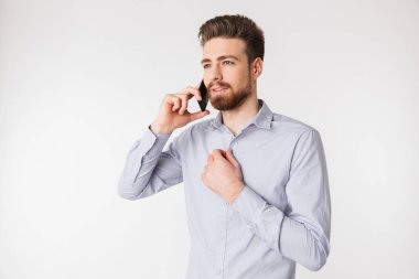 çekici bir genç adam portresi