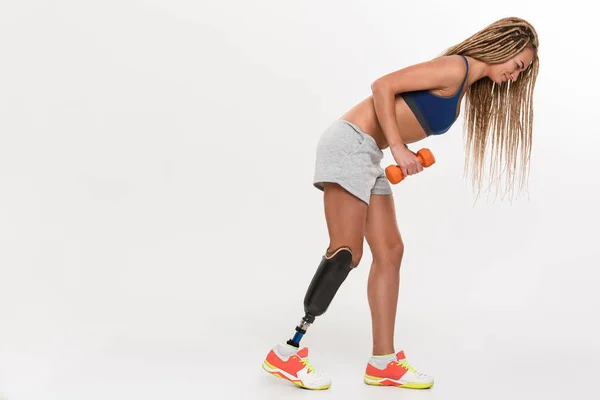 Precioso fuerte joven discapacitado deportes mujer hacer ejercicios — Foto de Stock