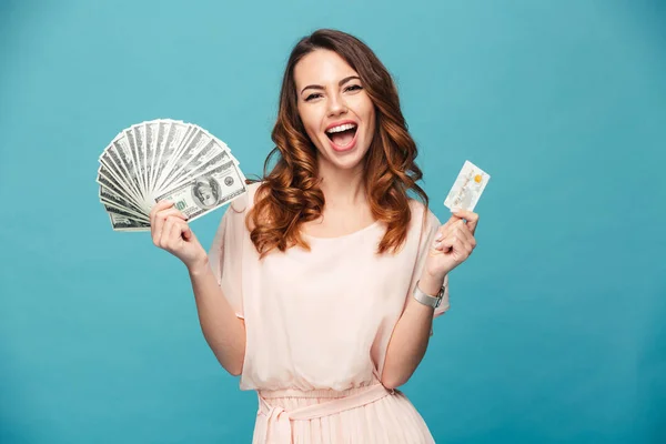 Retrato de una hermosa niña feliz con vestido —  Fotos de Stock