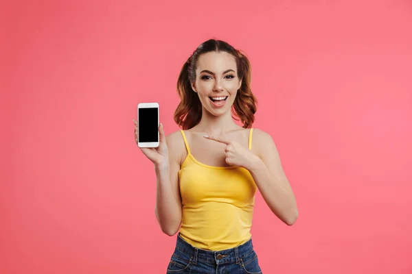 Retrato de una joven feliz vestida en verano — Foto de Stock