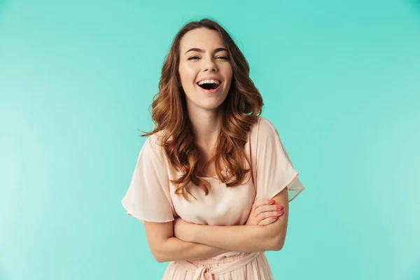 Portrét smějící se dívka v šatech — Stock fotografie