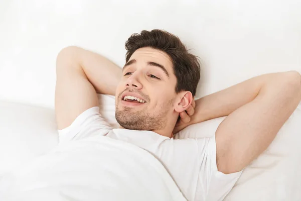 Muy de cerca joven feliz — Foto de Stock