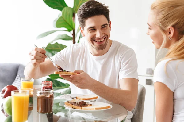 Portrait of a joyful young couple in love — Stock Photo, Image