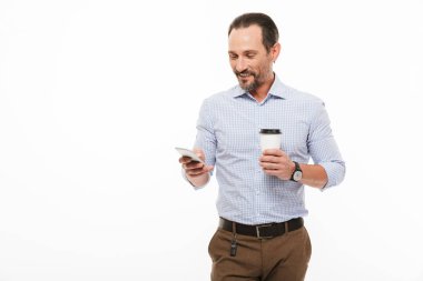 Bir neşeli olgun adam portresi