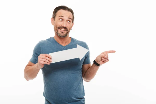 Ritratto di un uomo maturo felice vestito di t-shirt — Foto Stock