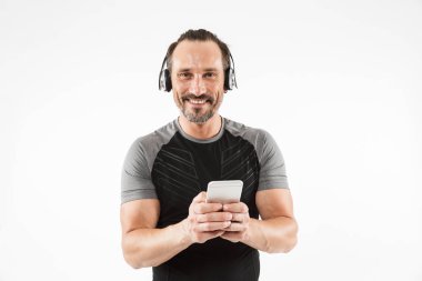 Müzik mutlu olgun sporcu portresi