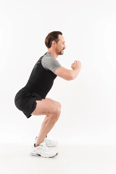 Ganzkörperporträt eines fitten, reifen Sportlers — Stockfoto