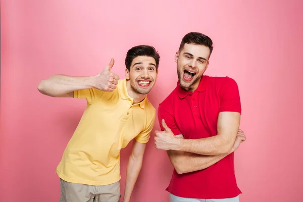 Retrato de una feliz pareja gay masculina — Foto de Stock