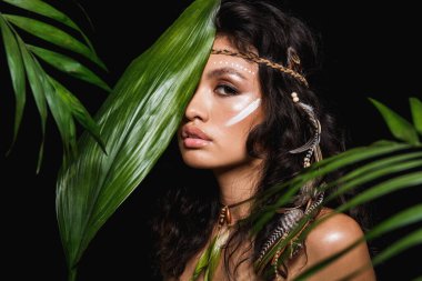 çekici bir genç esmer kadın Güzellik Portresi