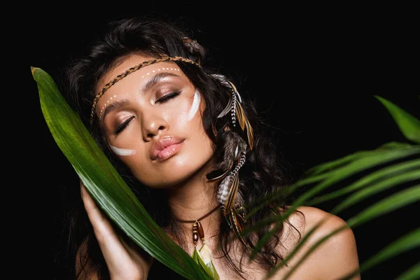 Ritratto di bellezza di una giovane donna bruna attraente — Foto Stock