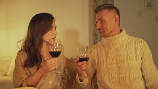 Family Friends Have Holiday Dinner Home Celebrating Christmas Eve Traditional — Stockvideo