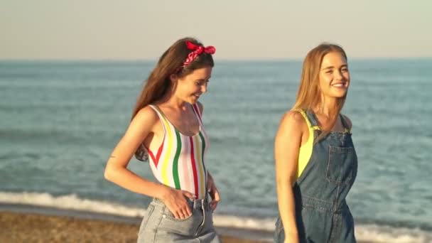 Cheerful Two Young Girls Laughing While Walking Beach Summer — Stock Video