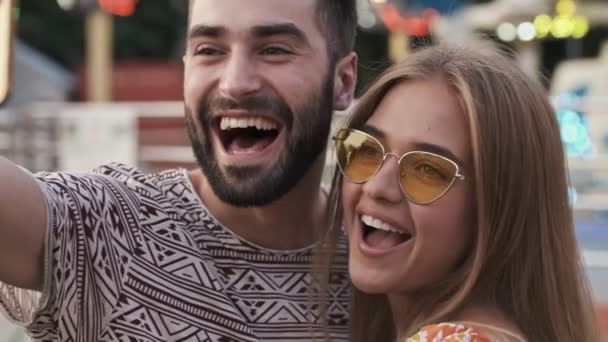 Happy Smiling Young Couple Man Woman Taking Selfie Smartphone Amusement — 비디오