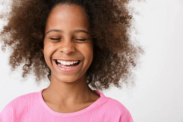 Feliz risa joven africana niña — Foto de Stock