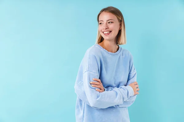 Retrato de una encantadora joven rubia de pelo corto —  Fotos de Stock