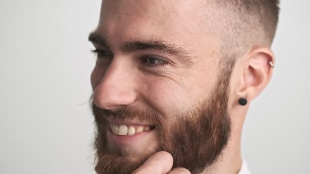 Een Close Van Knappe Man Met Baard Rondkijkend Ontdek Dan — Stockvideo