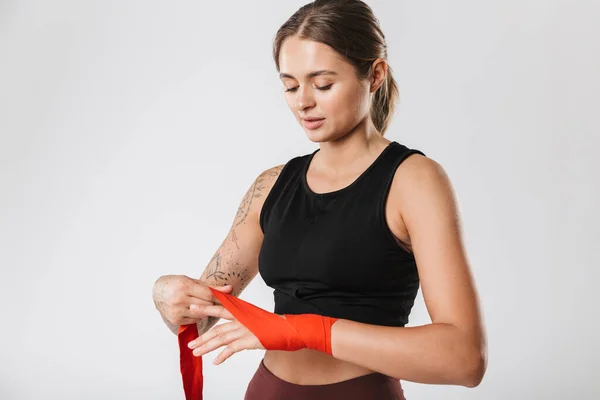 Imagen Mujer Femenina Usando Entrenamiento Ropa Deportiva Envolturas Mano Boxeo — Foto de Stock