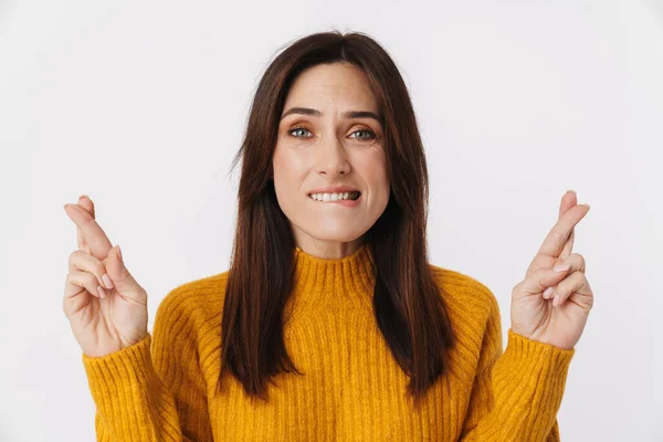 Afbeelding Van Mooie Brunette Volwassen Vrouw Dragen Trui Houden Vingers — Stockfoto