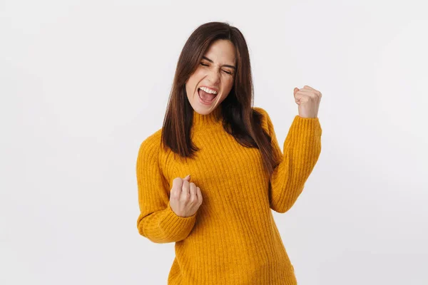 Immagine Donna Adulta Bruna Eccitata Che Indossa Maglione Stringendo Pugni — Foto Stock