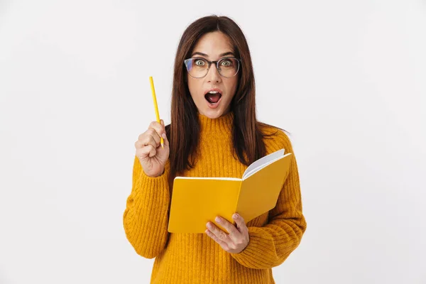 Afbeelding Van Mooie Brunette Volwassen Vrouw Met Bril Het Maken — Stockfoto