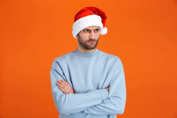 Bild Eines Jungen Bärtigen Gutaussehenden Mannes Mit Weihnachtsmannmütze Der Isoliert — Stockfoto