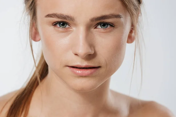 Skönhet Porträtt Vackra Unga Blonda Halvnaken Kvinna Med Bundet Hår — Stockfoto