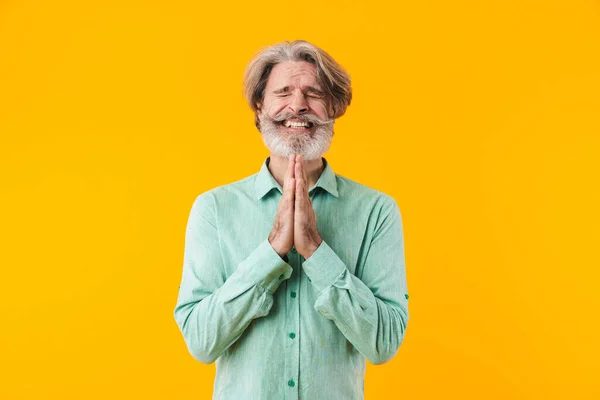 Bild Eines Hoffnungsvollen Älteren Grauhaarigen Mannes Blauem Hemd Der Isoliert — Stockfoto