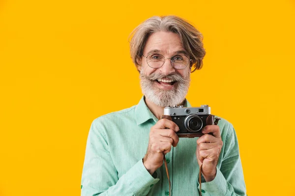 Image Happy Positive Grey Haired Man Photographer Posing Isolated Yellow — Stock Photo, Image