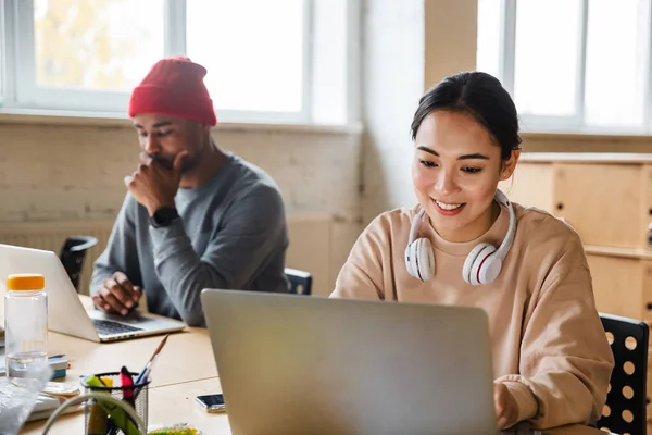 Image Young Positive Optimistic Colleagues Indoors Work Office Laptop Computer — Stock Photo, Image