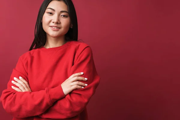 Nahaufnahme Einer Hübschen Lächelnden Jungen Asiatischen Frau Lässiger Kleidung Die — Stockfoto