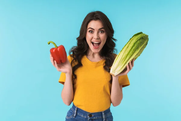 Afbeelding Van Gelukkig Opgewonden Jonge Mooie Vrouw Poseren Geïsoleerd Blauwe — Stockfoto