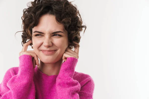 Afbeelding Van Ontevreden Mooie Vrouw Pluggen Haar Oren Kijken Opzij — Stockfoto