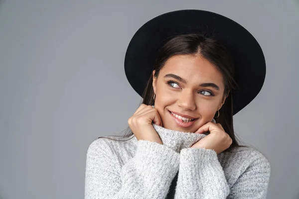 Foto Uma Jovem Mulher Incrível Sorridente Feliz Chapéu Posando Isolado — Fotografia de Stock