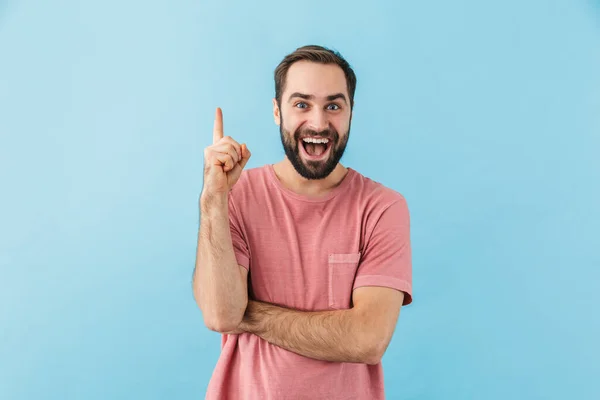 Imagem Jovem Alegre Positivo Satisfeito Homem Posando Isolado Sobre Azul — Fotografia de Stock