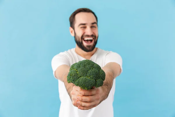 Porträtt Ung Glad Glada Skäggig Man Bär Shirt Stående Isolerad — Stockfoto