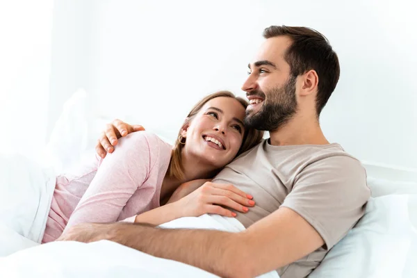 Portrait Beautiful Happy Couple Wearing Casual Clothes Smiling Hugging While — Stock Photo, Image