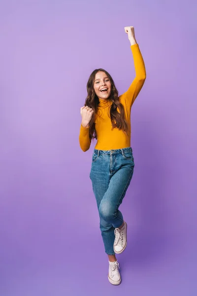 Imagen Larga Duración Joven Hermosa Mujer Con Pelo Castaño Largo —  Fotos de Stock