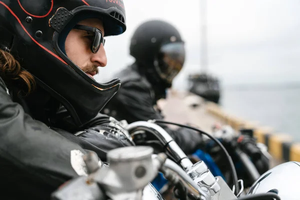 Photo Bearded Brutal Men Bikers Bikes Wearing Helmets Looking Forward — Stock Photo, Image