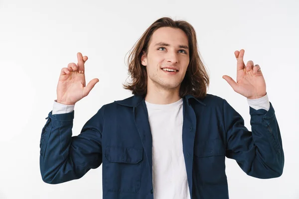 Image Jeune Homme Heureux Posant Avec Les Doigts Croisés Isolés — Photo