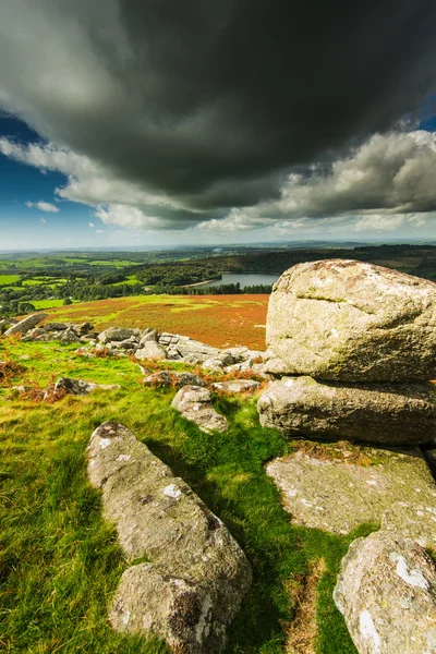 Sheeptor vista panorâmica sobre a natureza selvagem e rural — Fotografia de Stock