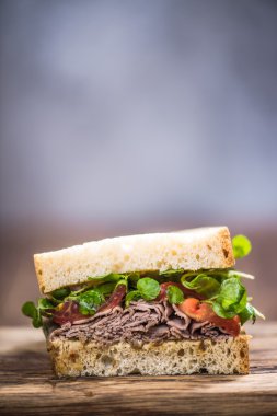 Gemide Brunch sandviç