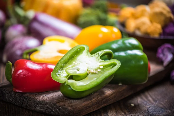 Renkli ve canlı biber