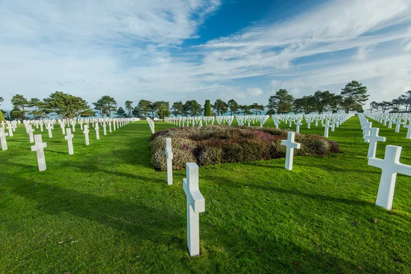 Begraafplaatsen van gevallen soldaten in Normandië — Stockfoto