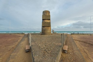 Normandy, Fransa için dünya savaş anıtı Omaha Beach.