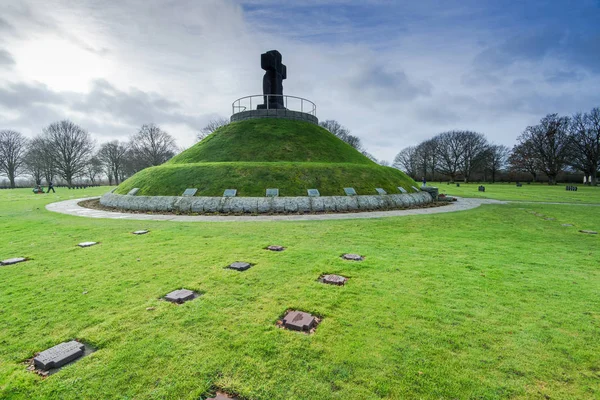 Tyska militära kyrkogård på la cambe, Normandie, Frankrike. — Stockfoto