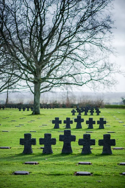 Cementerio Militar Alemán en La Cambe, Normandía, Francia . — Foto de Stock