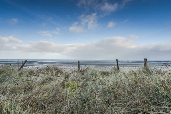 Barbed wire in Utah Bach, Normandy invasion landing site — Stock Photo, Image